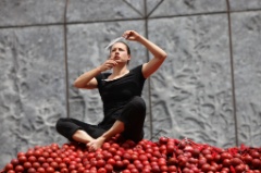 An Apple a day 24 * 5616 x 3744 * (6.11MB)